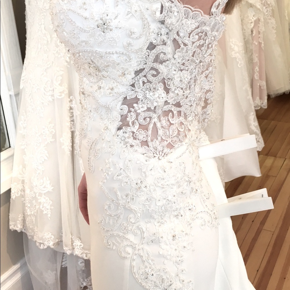 Martina Liana Wedding Dress - Picture 3 of 6